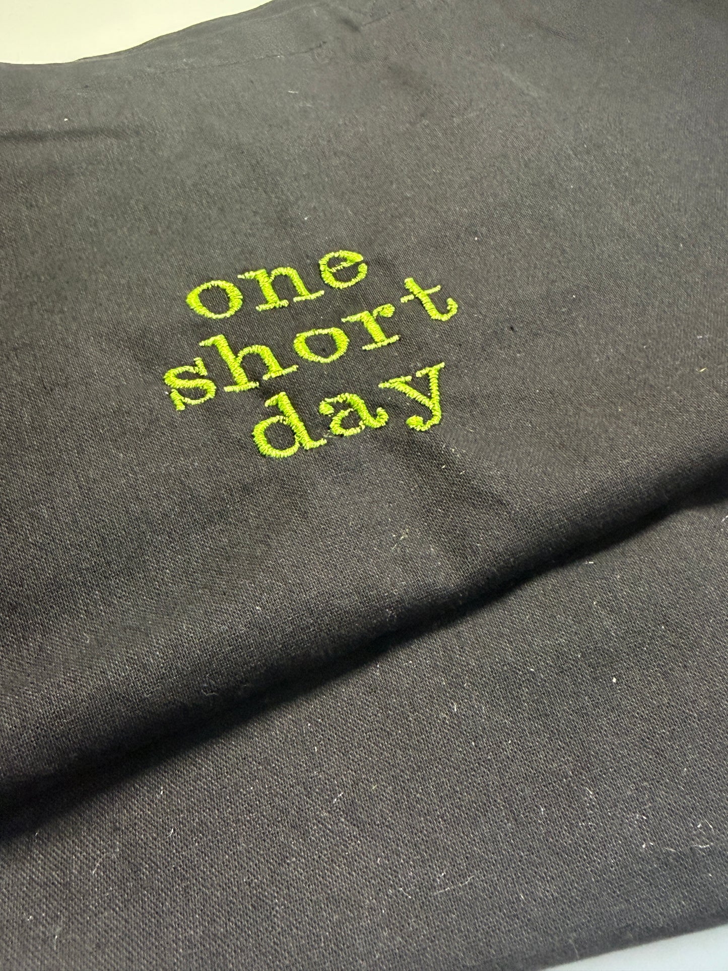 One short day tote bag