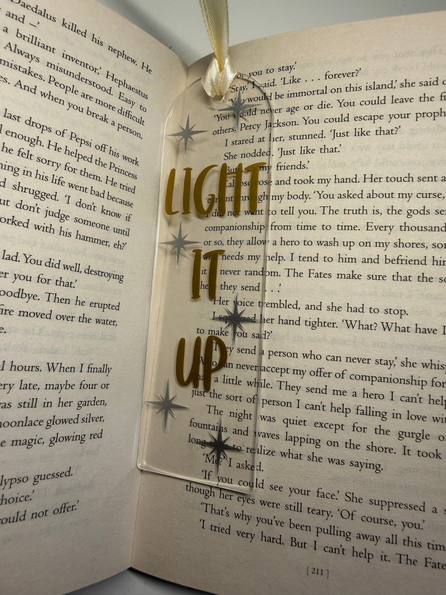 Light it up (Crescent City) Bookmark