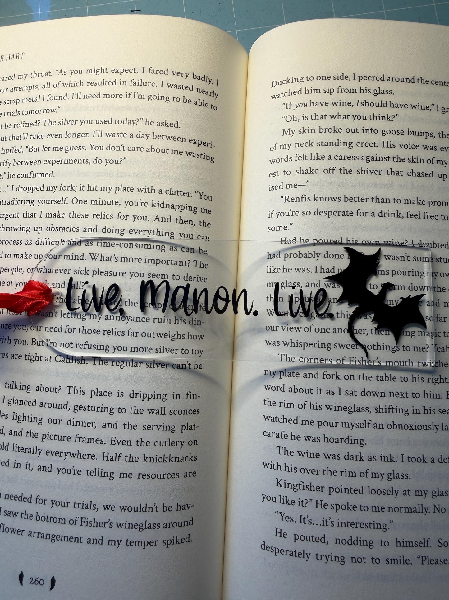 Live, Manon. Live. (Throne of glass) Bookmark
