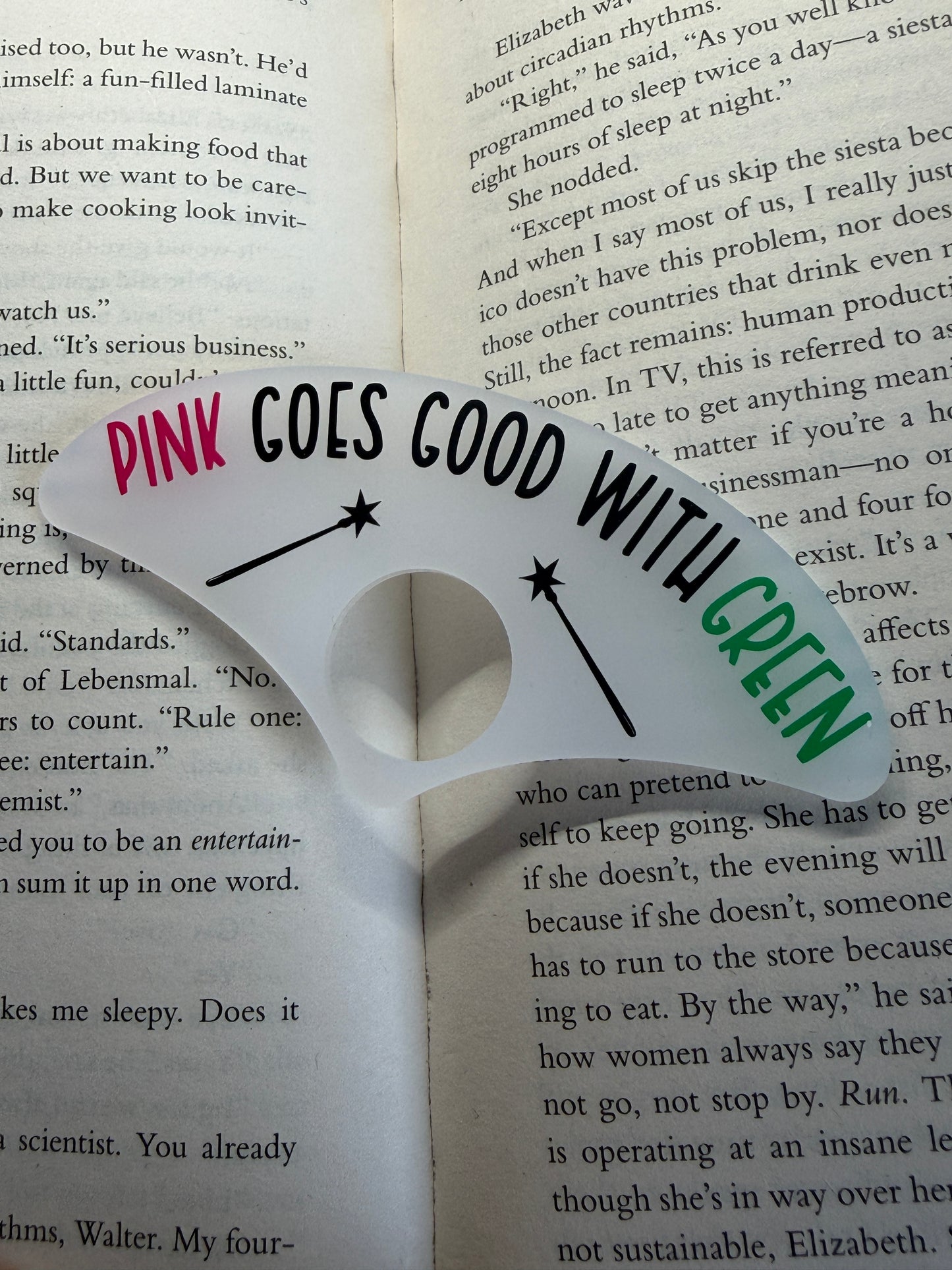 Pink goes good with green page holder (wicked)