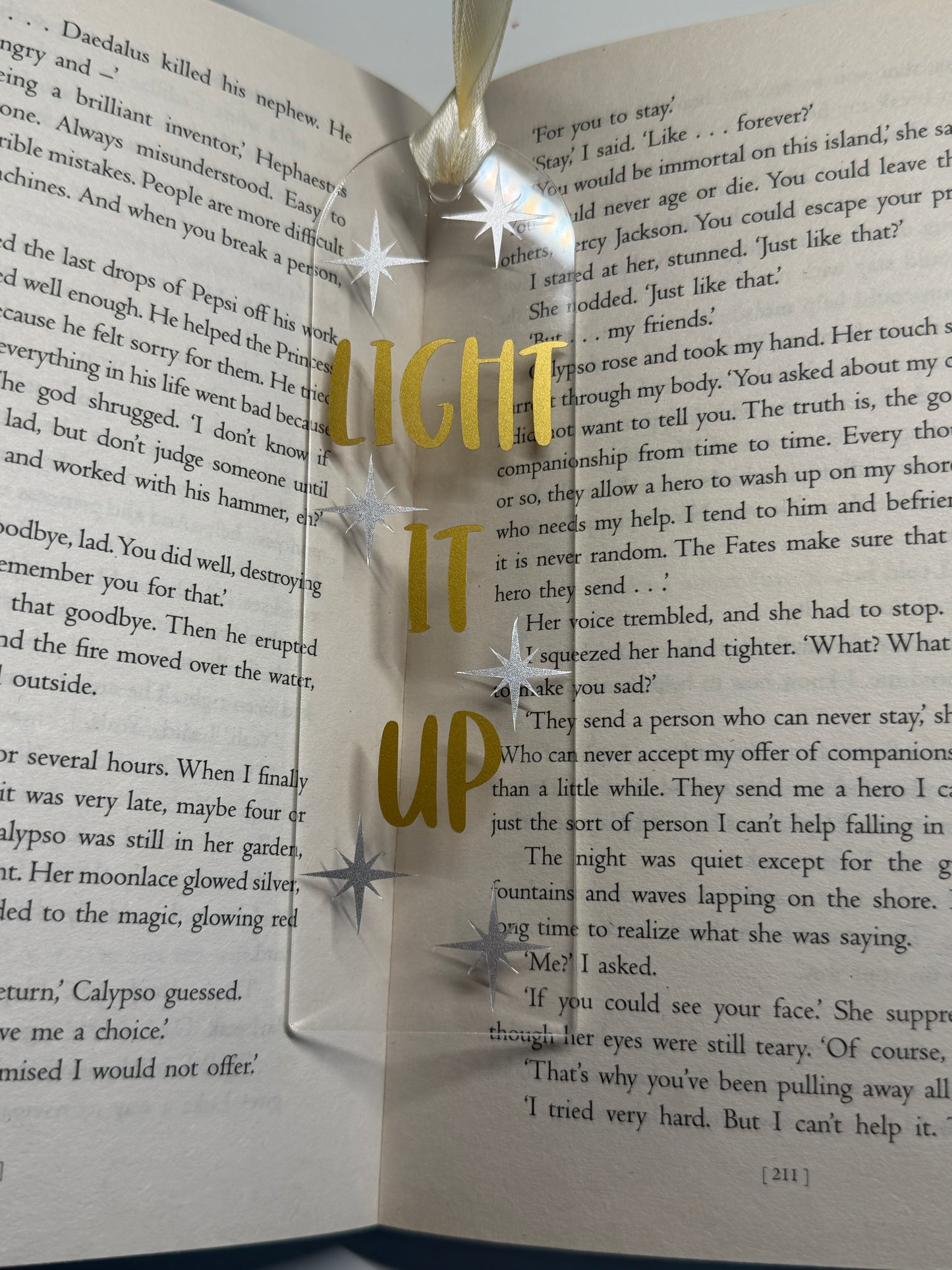 Light it up (Crescent City) Bookmark