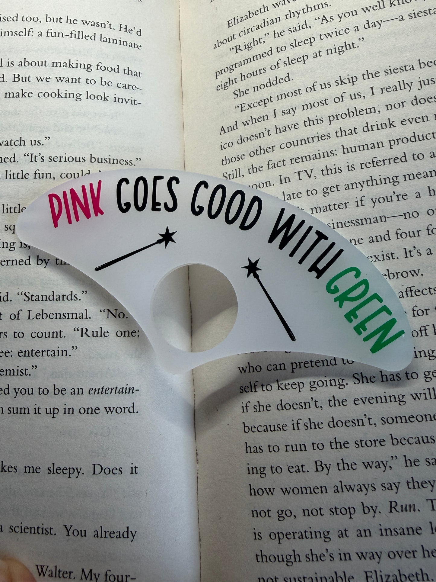 Pink goes good with green page holder (wicked)