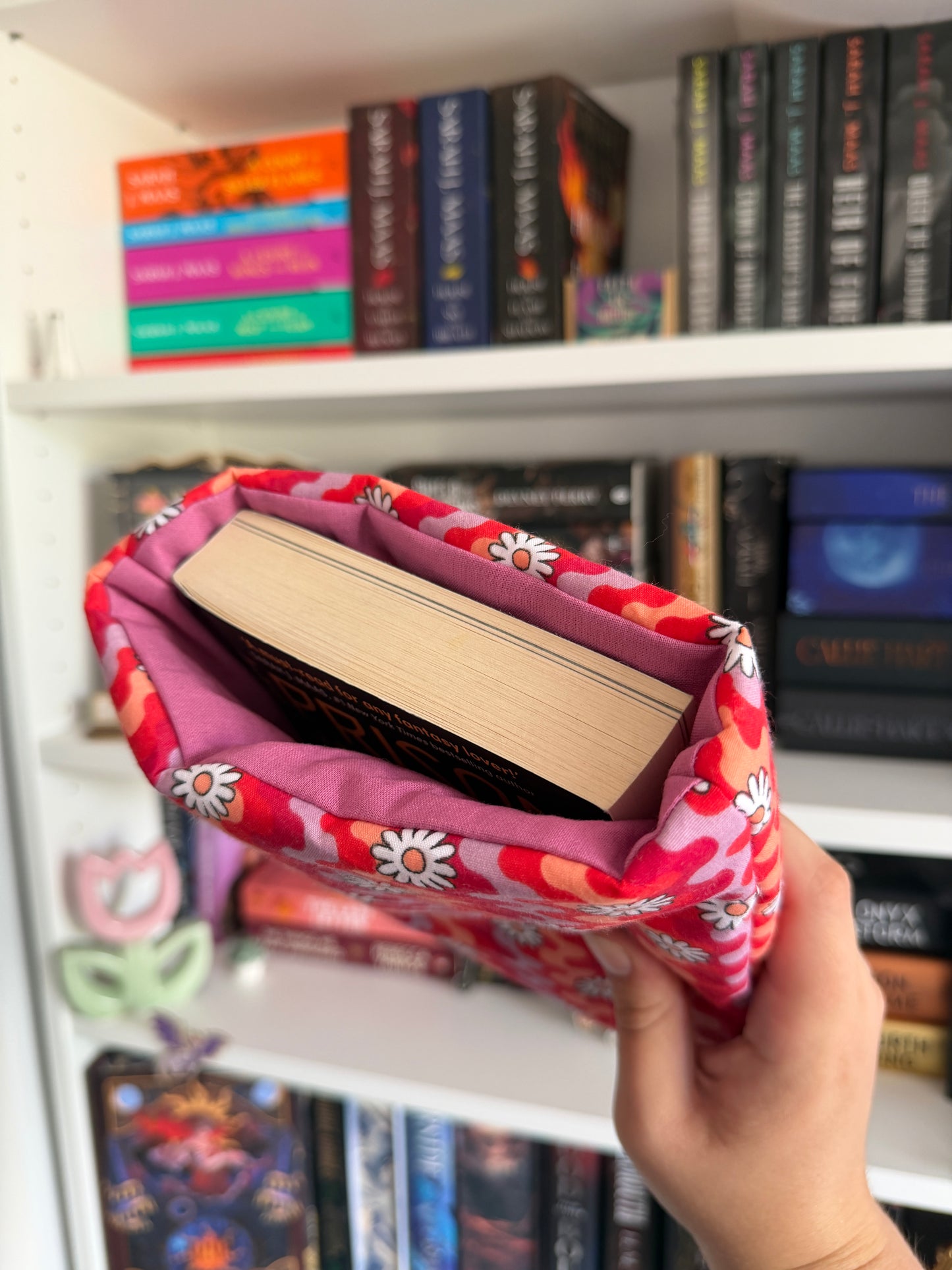 Floral Wavy Book Sleeve (Standard Paperback)