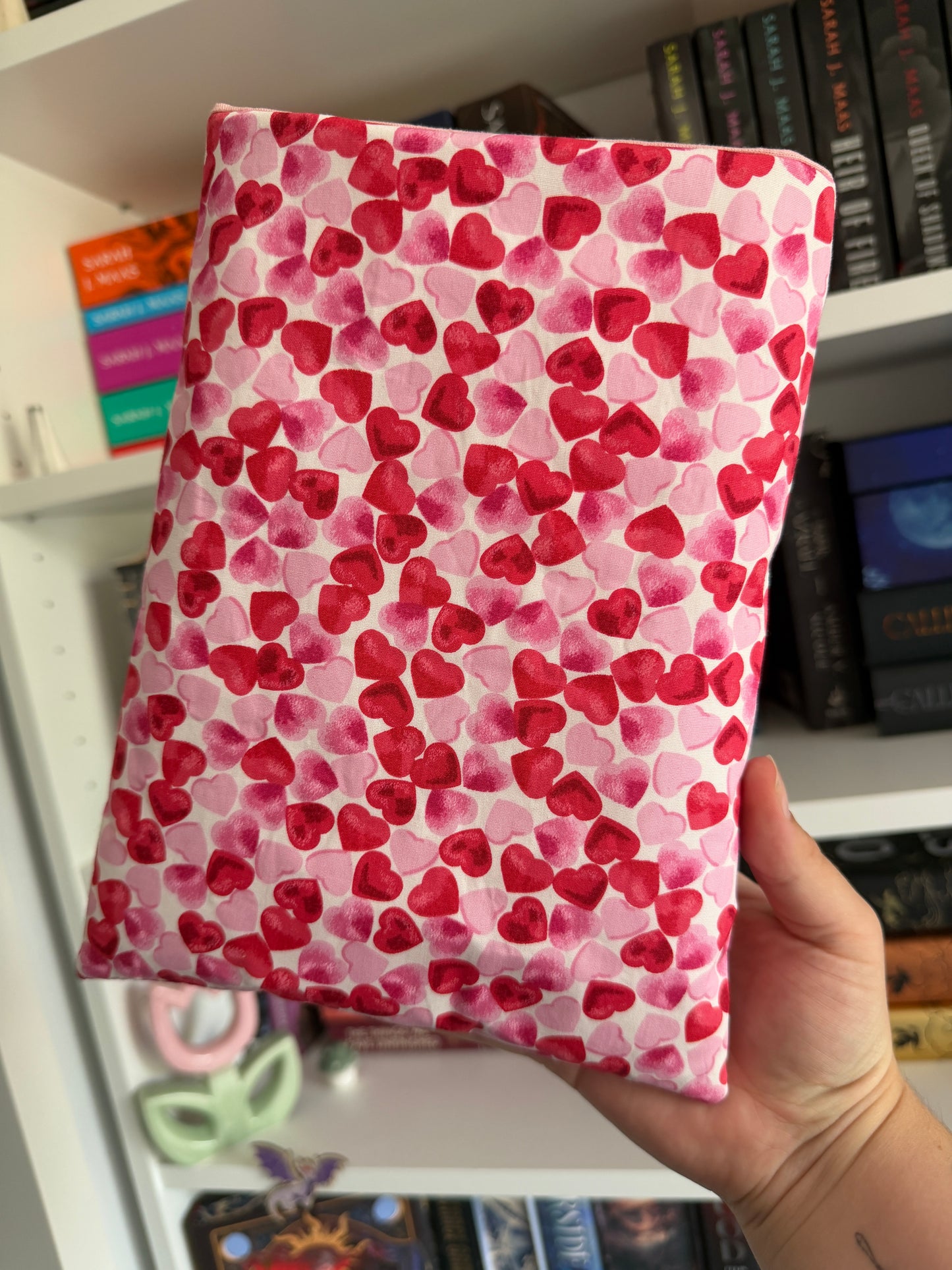 Pink Confetti Hearts Book Sleeve (Standard Paperback)