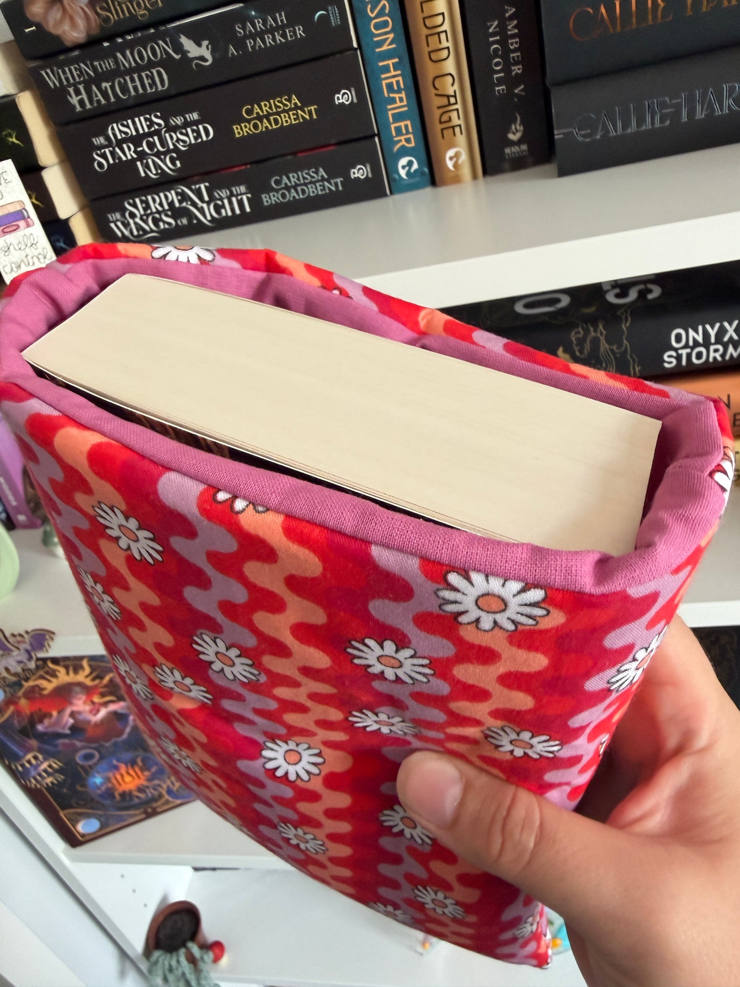 Floral Wavy Book Sleeve (Standard Paperback)
